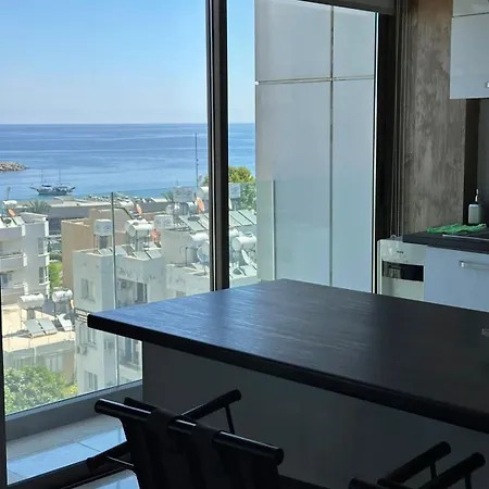 Laroni-Tower Girne City * Kyrenia (Northern Cyprus)