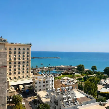 Laroni-Tower Girne City Apartment Kyrenia (Northern Cyprus)