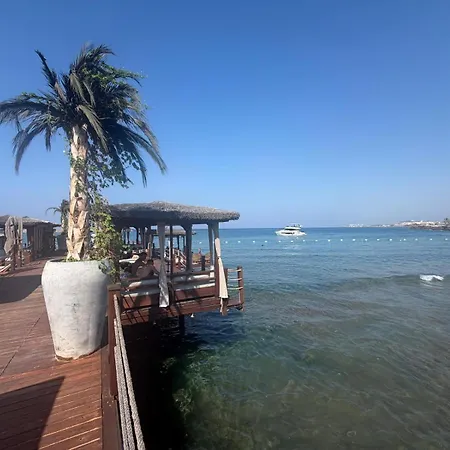 Laroni-Tower Girne City Apartment
