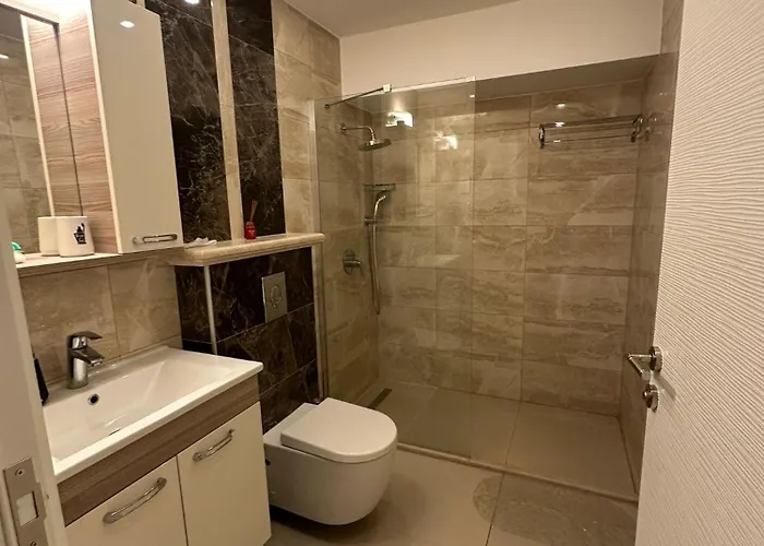 Laroni-tower , Kktc *