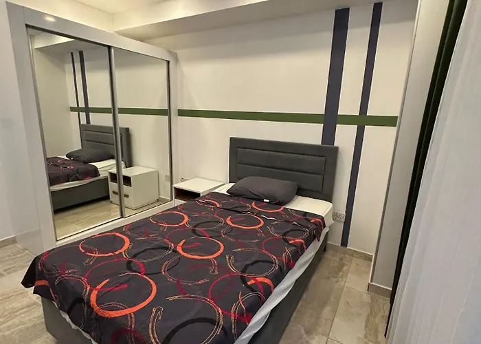 Laroni-tower , Kktc كيرينيا